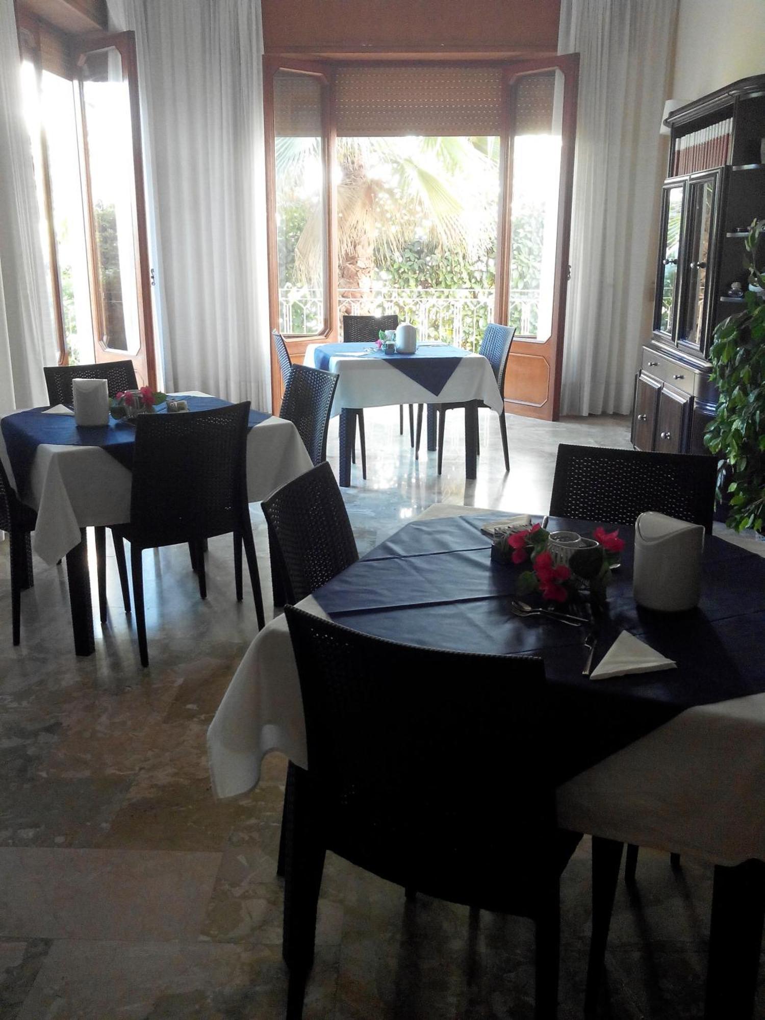 ماليي Villa Lazzari B&B Tra I Due Mari المظهر الخارجي الصورة